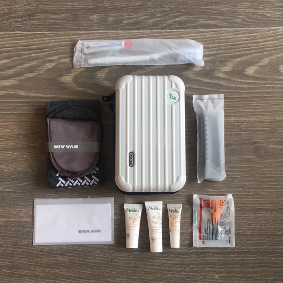 eva air luggage size